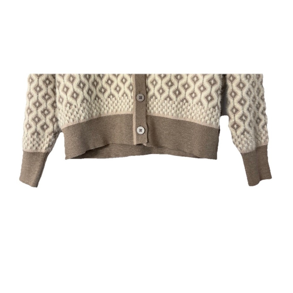 NWT Cupcakes and Cashmere Womens Long Sleeve Button Soft Cardigan Sweater Medium - Picture 7 of 12